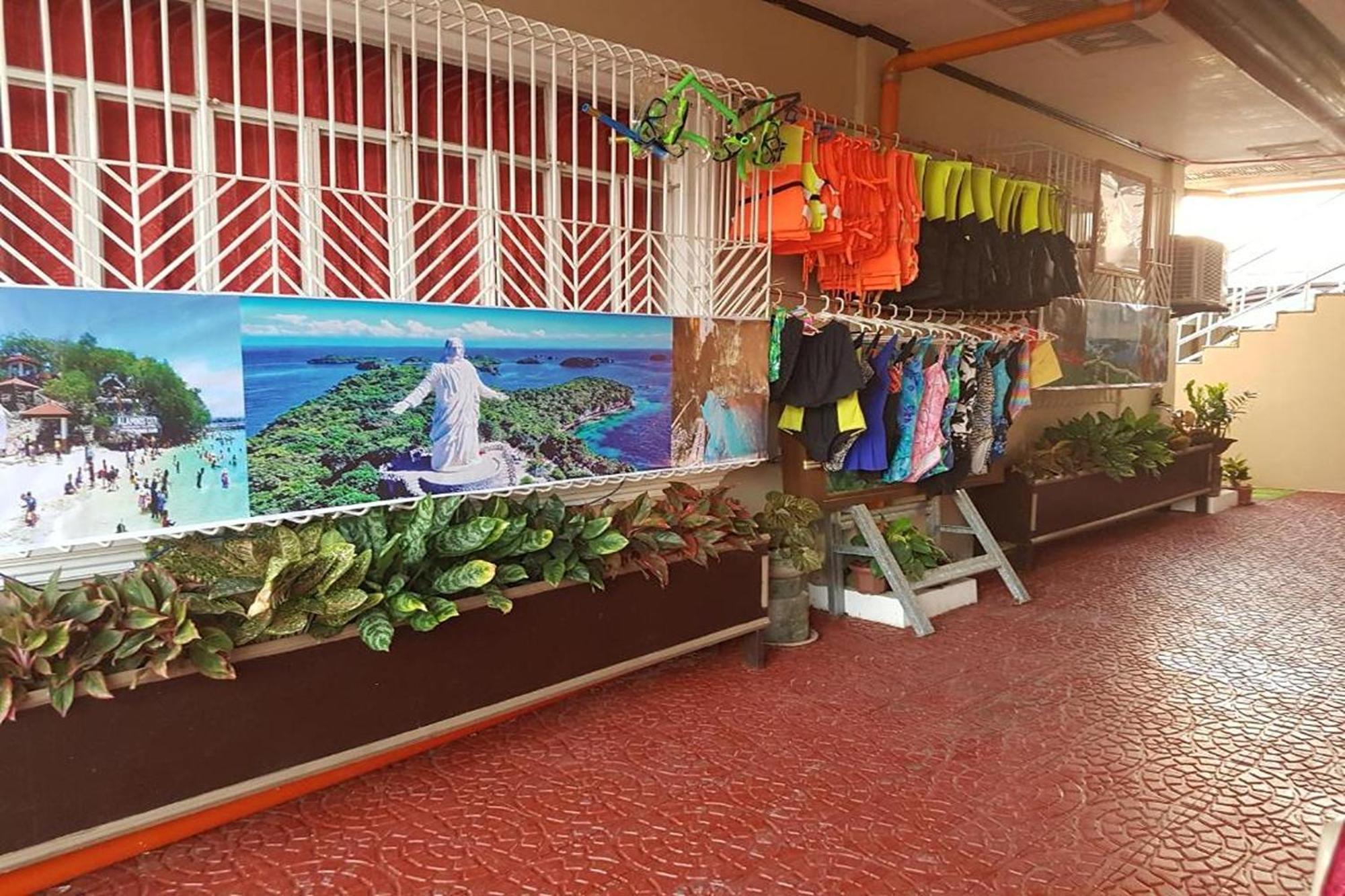 Fnt Transient House Near Hundred Islands Hotel Alaminos Exterior foto